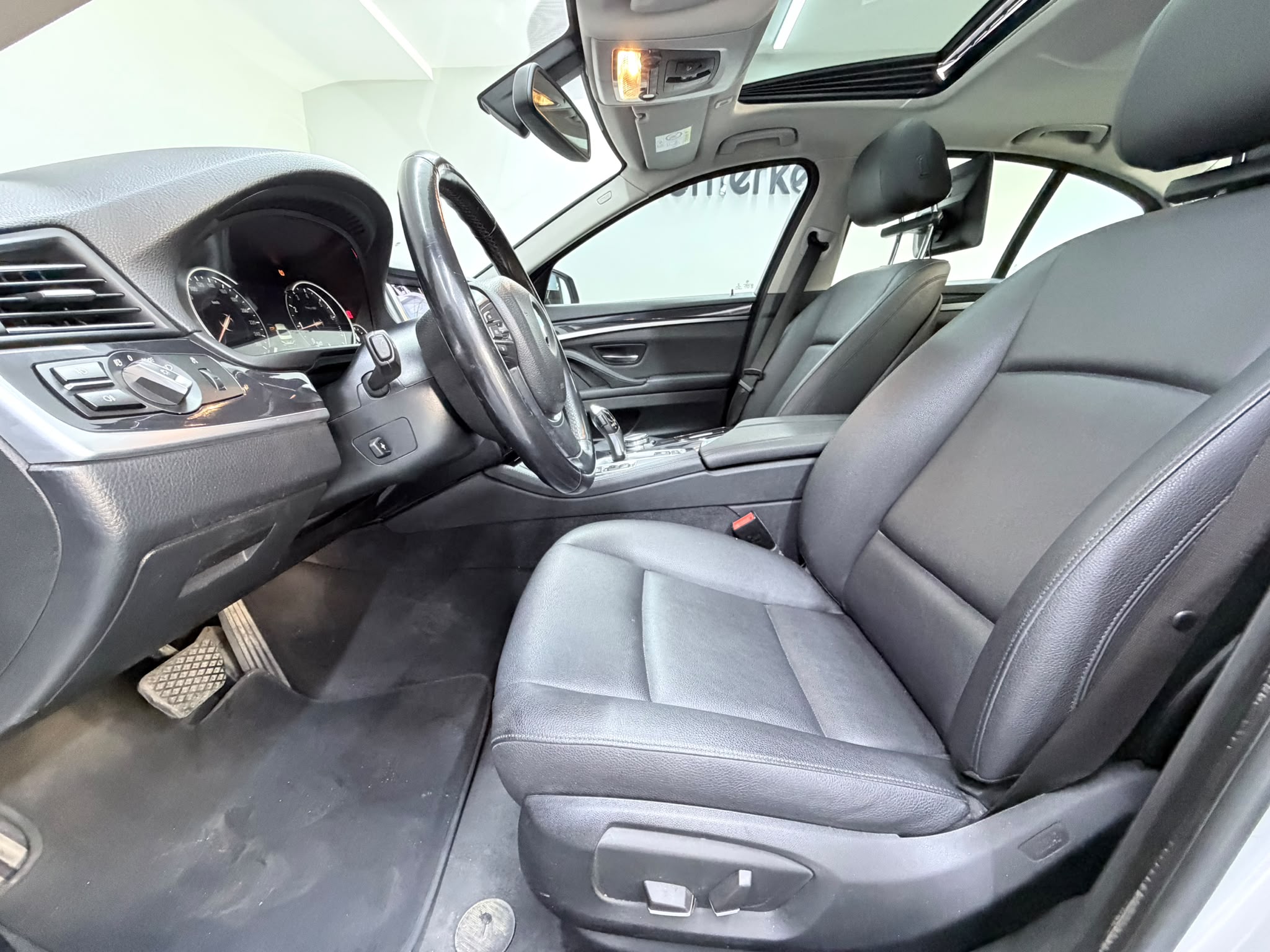BMW 520i 15